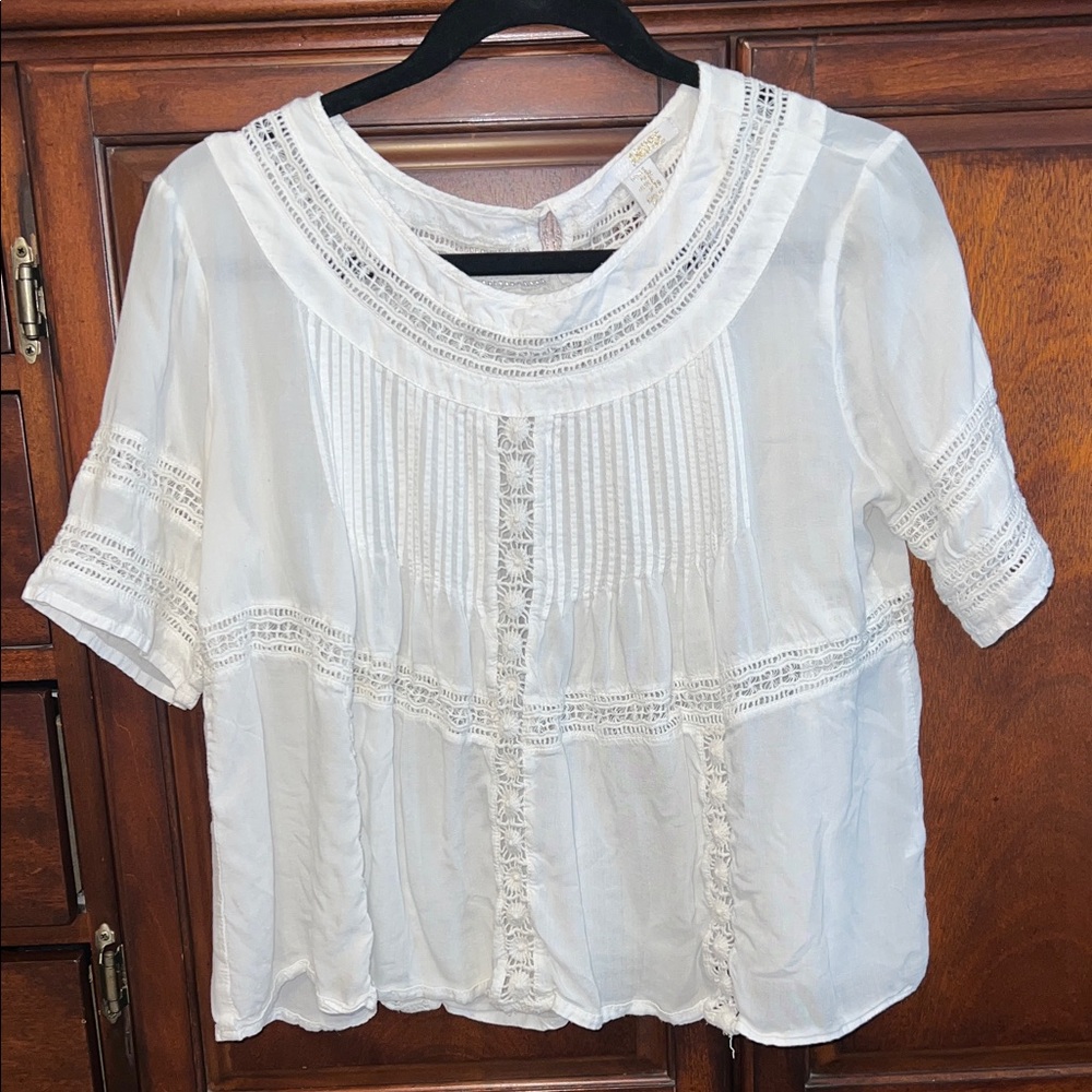 Amuse Society white Clove Top crochet detail from buckle size small - Picture 4 of 6